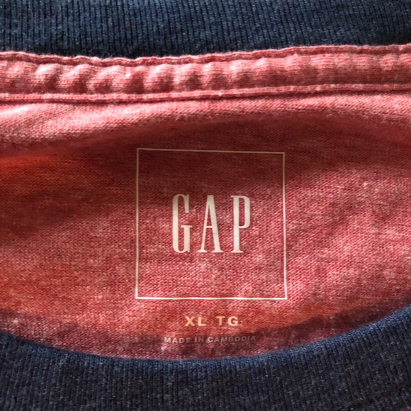 Brand new mens GAP shirt XL - Picture 2 of 2